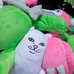 RIPNDIP Whole Gang Plush Chair -Urban Fashion Shop Untitled 2 0000 339973106 146851744745282 4917399367274095402 n