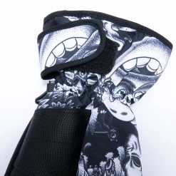 RIPNDIP Dark Twisted Fantasy Snow Gloves (Black/White) 6 RIPNDIP Dark Twisted Fantasy Snow Gloves (Black/White) -Urban Fashion Shop snowgloves 0000 9R9A9086